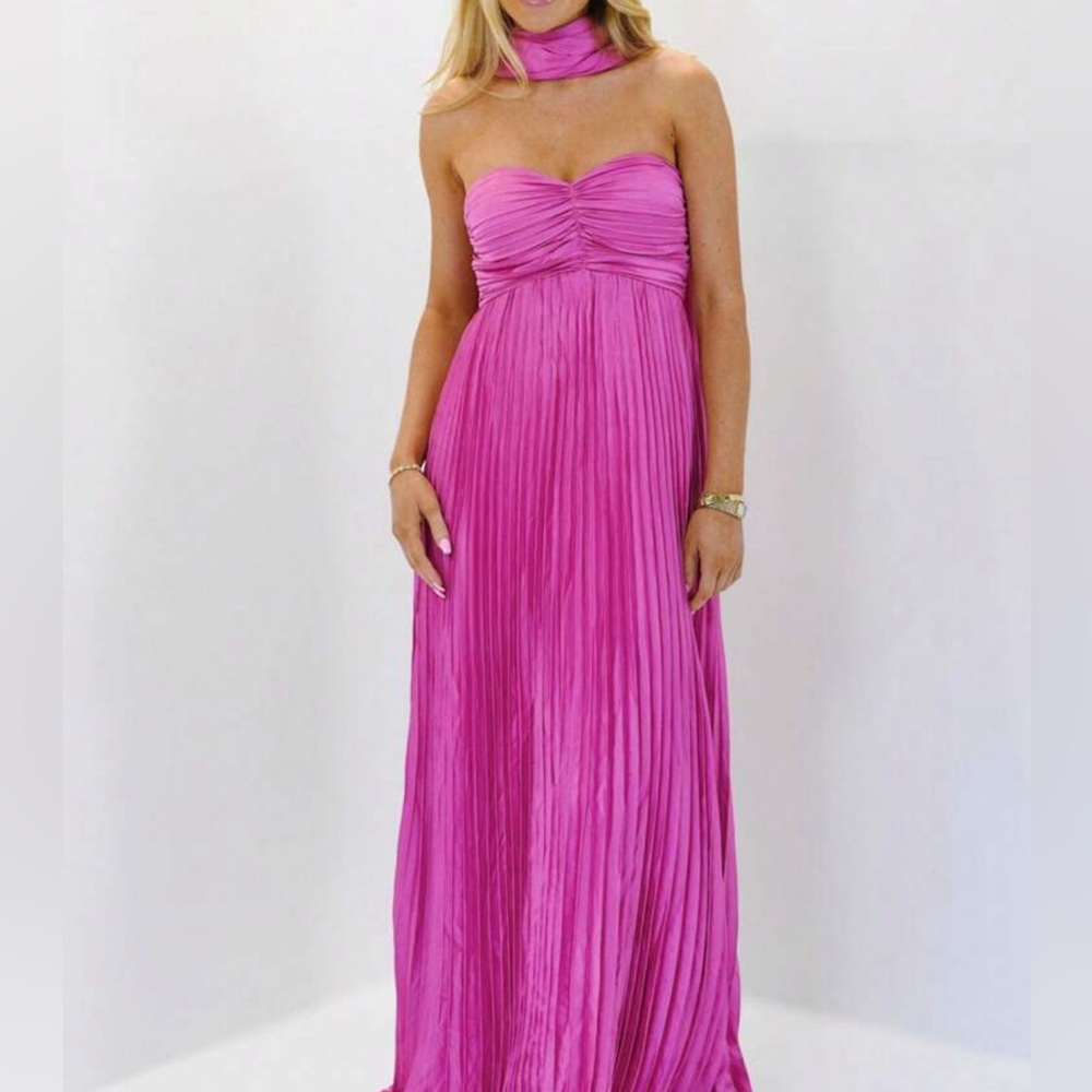Maxi dress with scarf